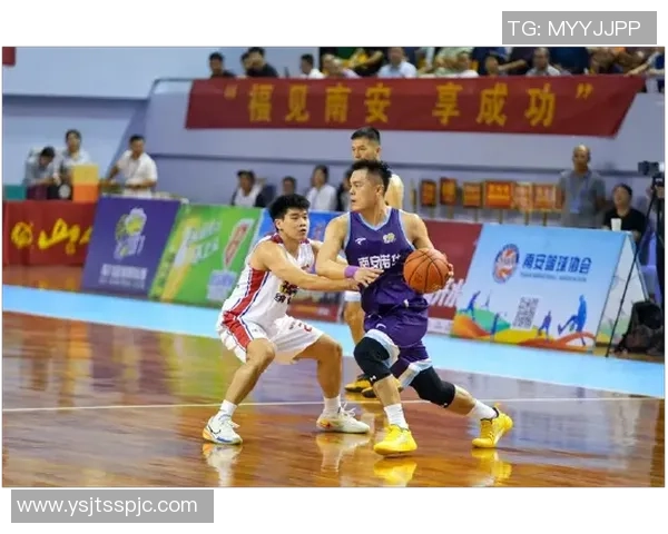 成都篮球队在联合会杯积分榜上以61分稳居第一名争夺冠军的希望依然强烈