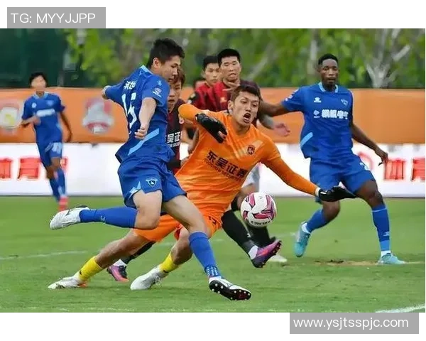 南京足球队在城市联赛中的灵活性表现分析与点评 南京足球队在城市联赛中的灵活性表现分析与点评