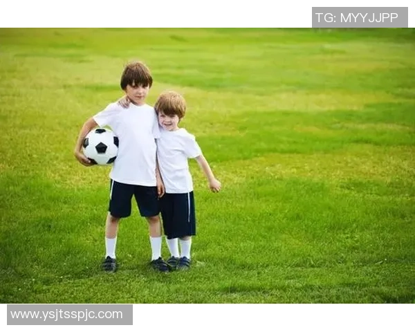 足球明星巴洛特的传奇人生与场上风采解析 足球明星巴洛特的传奇人生与场上风采解析